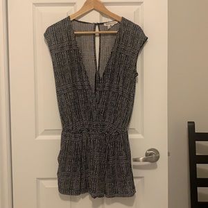 BCBGeneration Sleeveless Romper in Extra Small ☀️